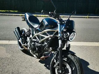 suzuki sv650 abs bridée noir très bon état
