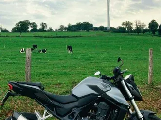 honda hornet 750 - état neuve