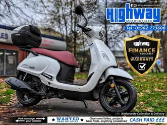 sym fiddle 125 euro 5 retro style scooter + top box brand new 0 miles last one