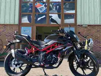 benelli bn125 learner legal motorcycle