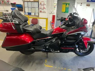 honda gl 1800 f golwing