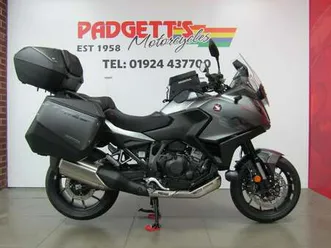 2023 honda nt1100 - manual - demonstrator