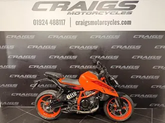 ktm duke 390 2024 naked street bike in stock at craigs motorcycles