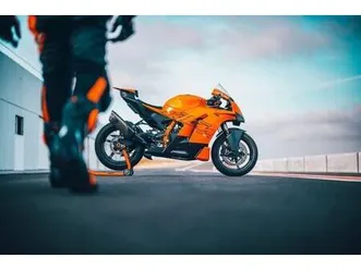 ktm 990 rc-r 2025. taking orders now for january delivery.