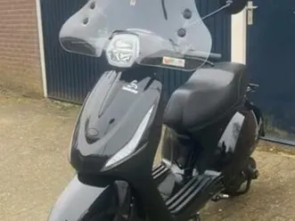 marengo fly scooter — scooters | sym — marktplaats