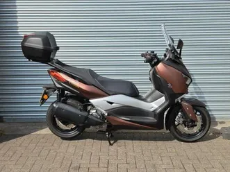 yamaha x-max 300