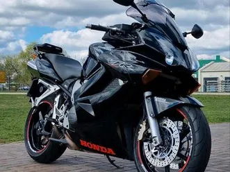 honda vfr800 rc46 , dual abs , tüv 08.2026 , neuteile etc