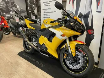 yamaha yzf-r6 rossi-edition !!