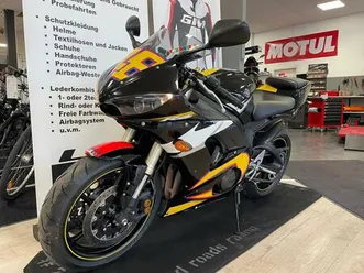 yamaha yzf-r6 rossi-edition