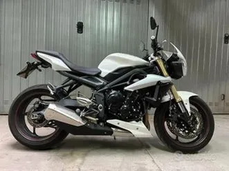 triumph street triple - 2016