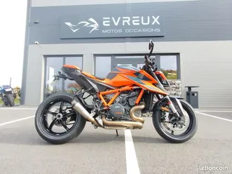 ktm 1290 super duke r tech pack