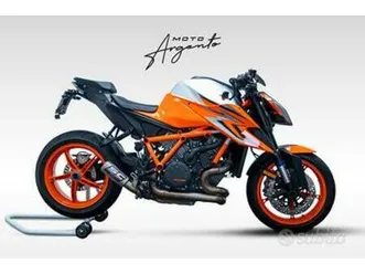 ktm 1290 super duke r