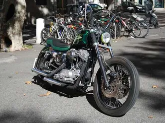 harley-davidson sportster 883 hugger customizzata u.s.a. original import verde