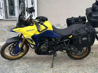 suzuki v-strom 800de giallo