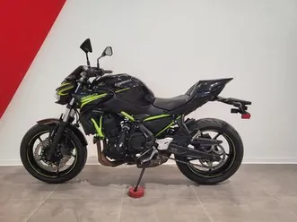 kawasaki z650 1. hand, akrapovice auspuff!