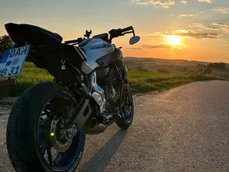 yamaha mt07 akrapovic komplettanlage + quickshifter