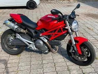 ducati monster 696 plus a2