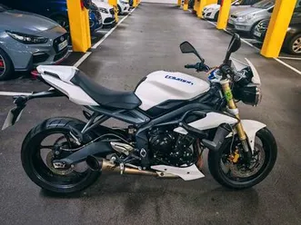 triumph - street triple