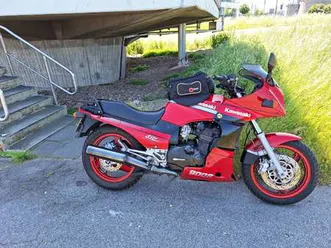 kawasaki gpz 900 r