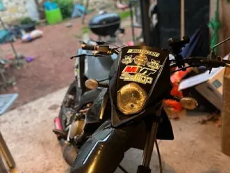 vend moto derbi 50