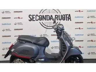 vendo vespa gts 300 super sport hpe (2021 - 22) usata a lucca (codice 9863900) - moto.it
