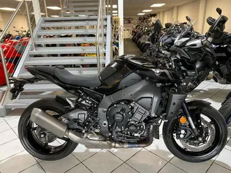 yamaha mt-10 1000 hyper-naked euro 5 998 cc