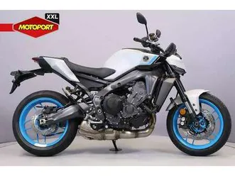 yamaha mt-09 zwart