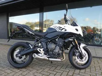 triumph tiger sport 660 abs/tc/cruise pré motorbeurs aanbieding! wit