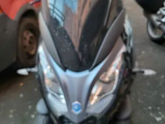 piaggio mp3 300 hpe