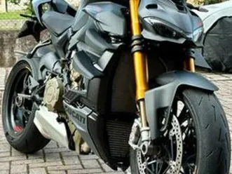 ducati streetfighter v4 - 2023