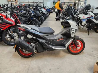aprilia sr gt 125 sport