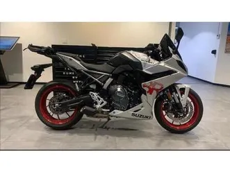 vendo suzuki gsx-8r (2024 - 25) usata a roma (codice 9864926) - moto.it