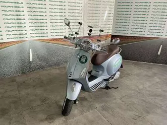 vespa primavera vespa primavera 125 anche a noleggio da 99 mese