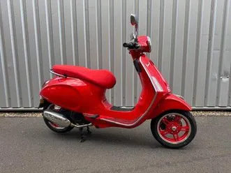 vespa primavera 125 e5+ red edition aktion