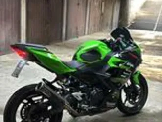 kawasaki ninja zx4r