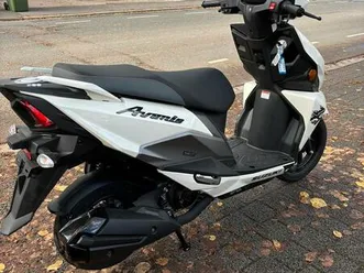 suzuki avenis 125 neu - garantie bis 2028 / roller, motorrad