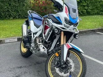 africa twin 1100 atas