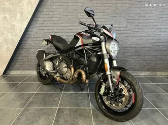 ducati monster 821 abs