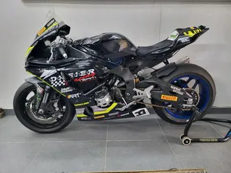 yamaha r1 rn65 racebike rennstrecke