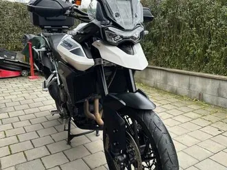 triumph tiger 900 gt