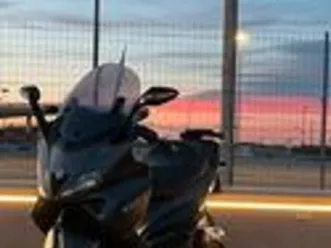 gilera nexus 500 ie - scootermaxiscooter