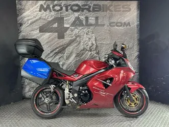 triumph sprint st 1050