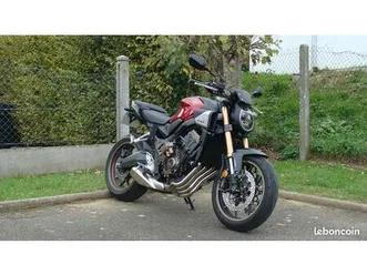 honda cb650r e-clutch 95ch rouge 02/2025 permis a possibilité a2