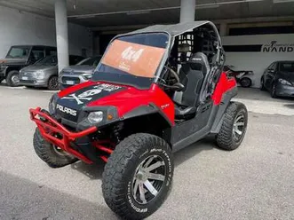 polaris rzr 800 rood