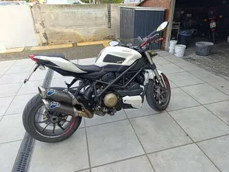 ducati streetfighter bianco