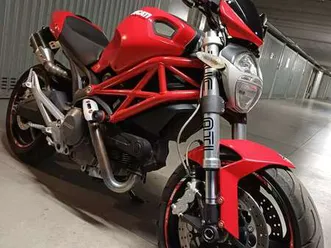 ducati monster 696 rosso