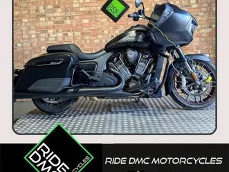 indian challenger dark horse 5k miles. lovely condition. new mot. service hist