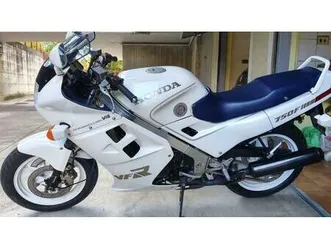 vendo honda vfr 750 f (1986 - 87) usata a almenno san bartolomeo (codice 9866600) - moto.it