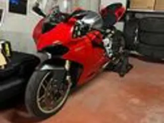 ducati panigale 1199 v2