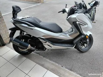 scooter honda forza 300